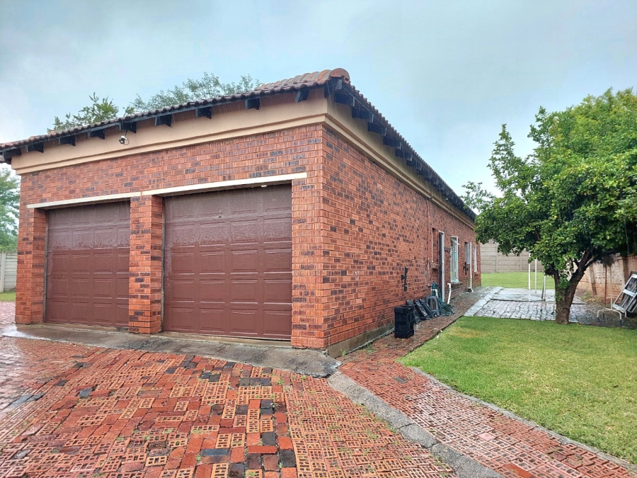 3 Bedroom Property for Sale in Brits North West